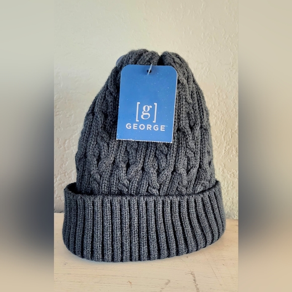 Beautiful Cable Knit Black Hat with Lining - NWT George Brand - Picture 2 of 6